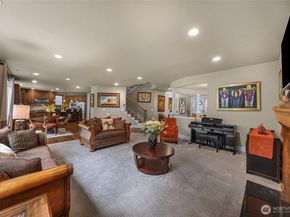 10082 240th Avenue NE, Redmond WA 98053