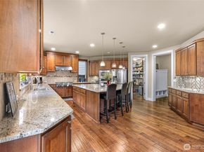 10082 240th Avenue NE, Redmond WA 98053