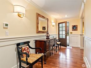 6771 81st Avenue SE, Mercer Island WA 98040