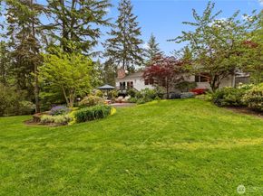 6771 81st Avenue SE, Mercer Island WA 98040