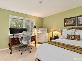 6771 81st Avenue SE, Mercer Island WA 98040