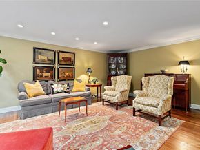 6771 81st Avenue SE, Mercer Island WA 98040