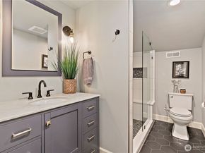 6771 81st Avenue SE, Mercer Island WA 98040
