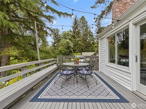 6771 81st Avenue SE, Mercer Island WA 98040