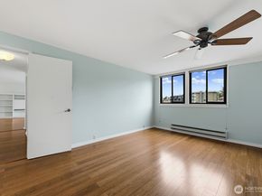 3717 Beach Drive SW 113, Seattle WA 98116