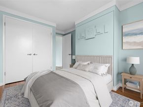 3717 Beach Drive SW 113, Seattle WA 98116