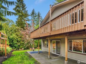6240 NE 204th Place, Kenmore WA 98028