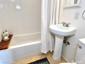 7919 45th Avenue S, Seattle WA 98118