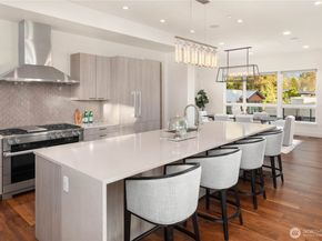 8260 SE 31st Street, Mercer Island WA 98040