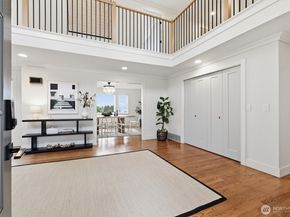 18124 Riviera Place SW, Normandy Park WA 98166