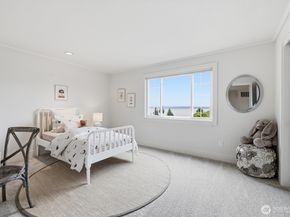 18124 Riviera Place SW, Normandy Park WA 98166