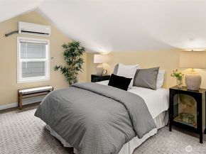 954 19th Avenue E, Seattle WA 98112