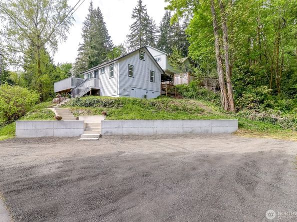 1408 Price Rd, Bremerton WA 98312
