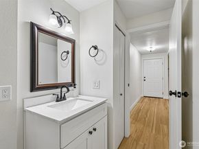 12720 NE 120th Street I1, Kirkland WA 98034