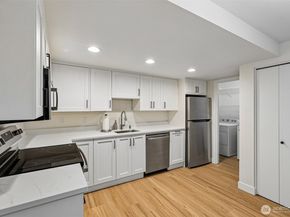 12720 NE 120th Street I1, Kirkland WA 98034