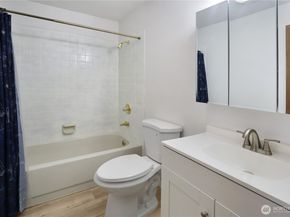 3438 161st Place SE 49, Bellevue WA 98008