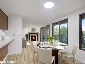 3438 161st Place SE 49, Bellevue WA 98008