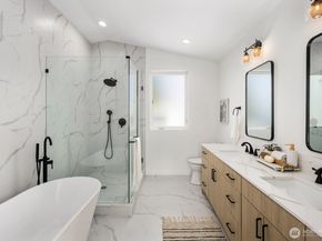 520 N 102nd Street, Seattle WA 98133