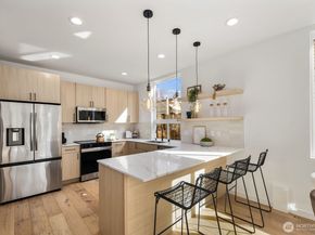 520 N 102nd Street, Seattle WA 98133