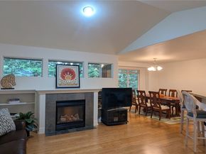 2733 143rd Street SW D, Lynnwood WA 98087