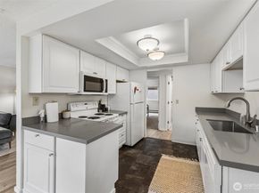 15214 NE 8th Street G27, Bellevue WA 98005