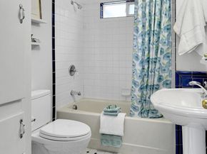 14339 Ashworth Avenue N, Seattle WA 98133