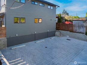 8328 24th Avenue NW, Seattle WA 98117