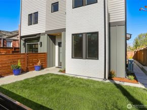 8328 24th Avenue NW, Seattle WA 98117