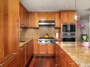 10700 NE 4th Street 2202, Bellevue WA 98004