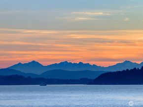 3312 Beach Drive SW, Seattle WA 98116