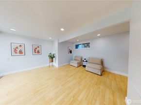 4572 137th Avenue SE, Bellevue WA 98006