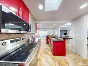 4572 137th Avenue SE, Bellevue WA 98006