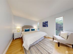 4572 137th Avenue SE, Bellevue WA 98006