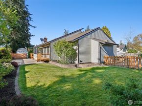 5329 88th Street SW, Mukilteo WA 98275