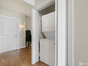 699 John Street 516, Seattle WA 98109