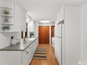20621 SE 159th Street, Renton WA 98059