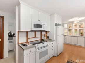 20621 SE 159th Street, Renton WA 98059