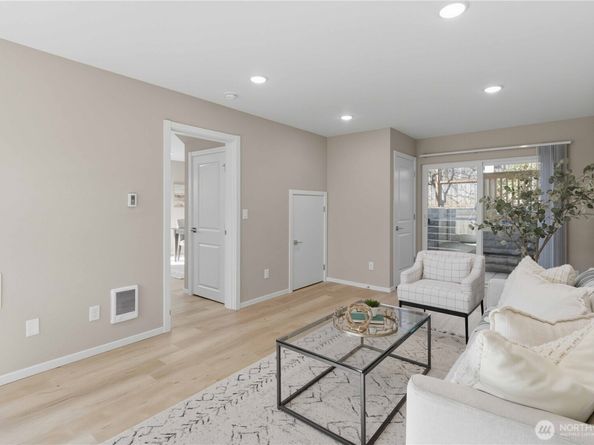 3536 S Brandon Street B, Seattle WA 98118