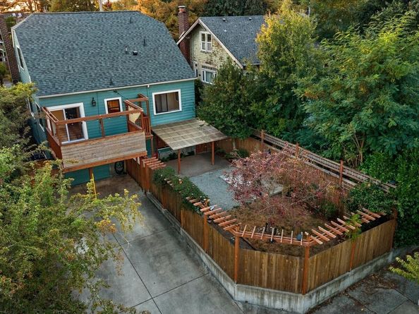 7530 Roosevelt Wy NE, Seattle WA 98115