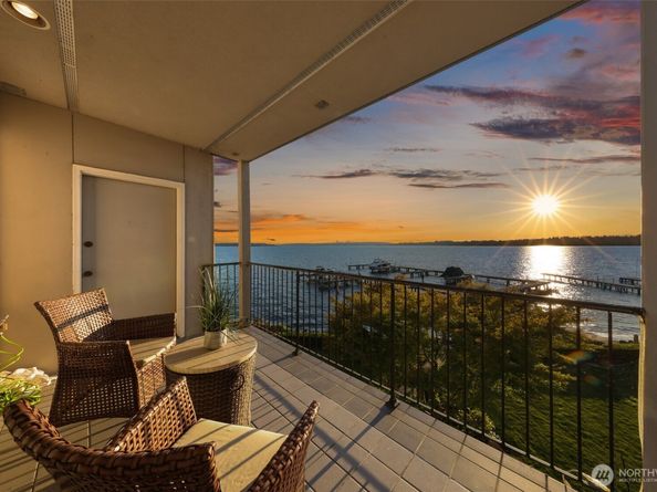 111 Lake Avenue W 202, Kirkland WA 98033