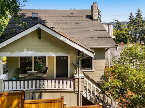 10015 68th Avenue S, Seattle WA 98178