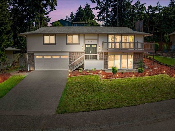 3907 SW 328th St, Federal Way WA 98023