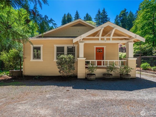 18443 Ballinger Way NE, Lake Forest Park WA 98155