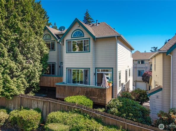 821 Sunset Boulevard NE F1, Renton WA 98056