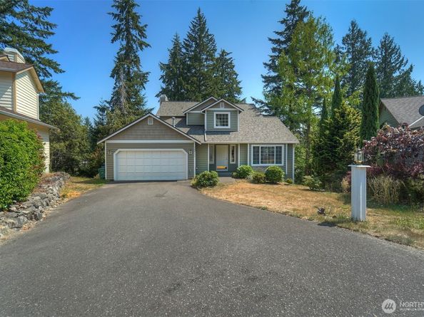 10932 Peony Place NW, Silverdale WA 98383