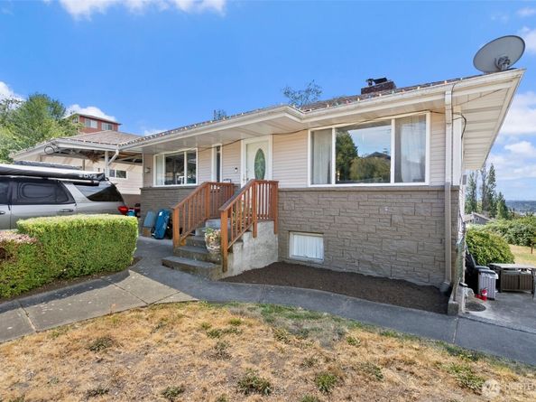 1735 S Pearl Street, Seattle WA 98108