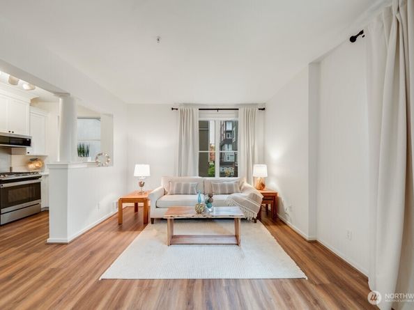 10042 Main Street 203, Bellevue WA 98004