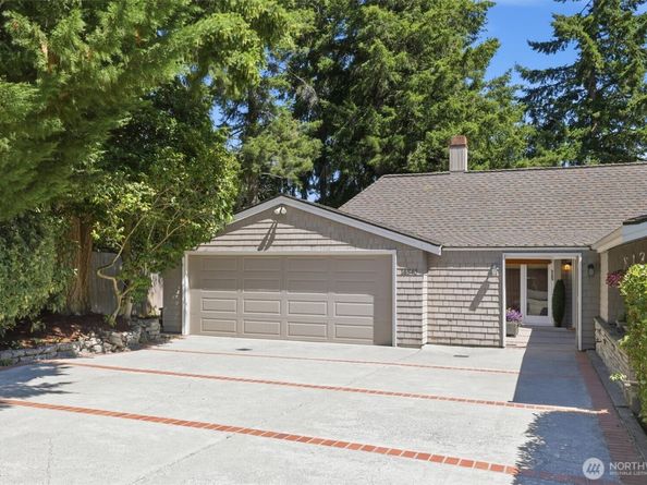 18540 63rd Avenue NE, Kenmore WA 98028