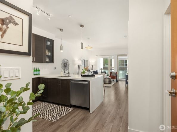 1760 NW 56th Street 409, Seattle WA 98107
