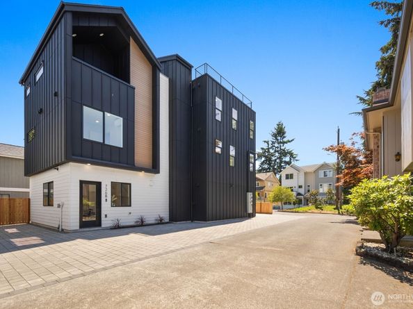 726 N 89TH Street B, Seattle WA 98103